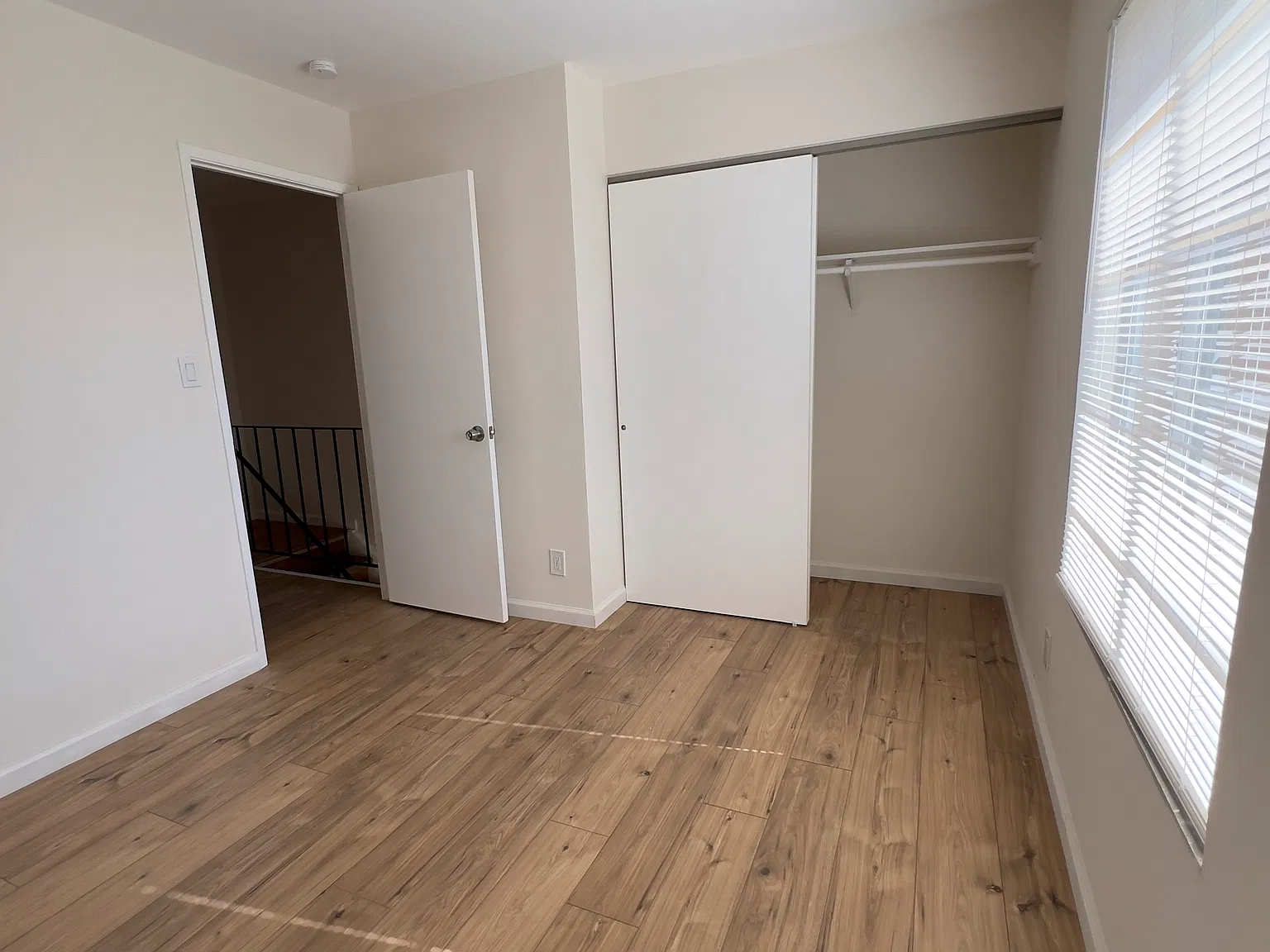 3 bed, 1.5 bath, 1440 sqft, $3,300 — Photo 4