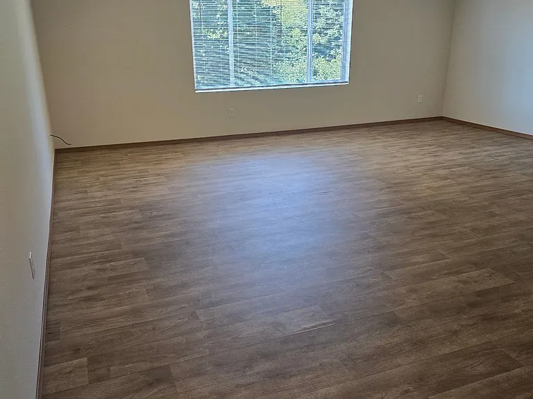 505 Minnesota St N — Photo 9