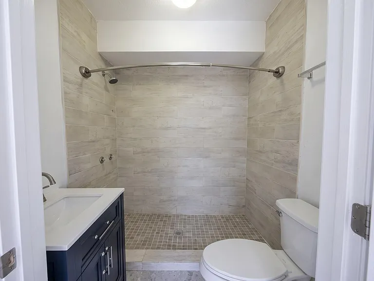 2021 NW 85th Ave — Photo 8