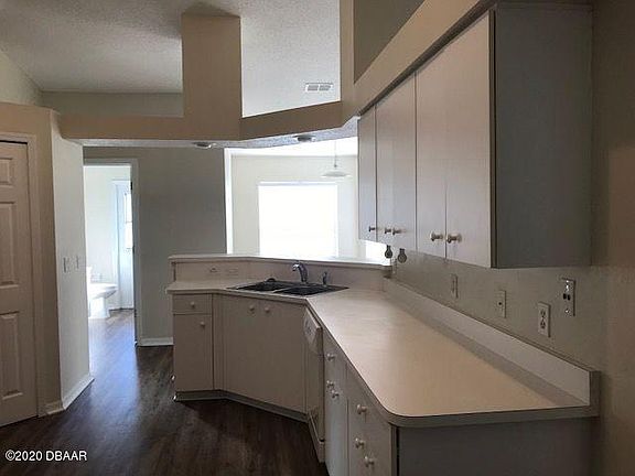 5th image of 2904 Needle Palm Dr