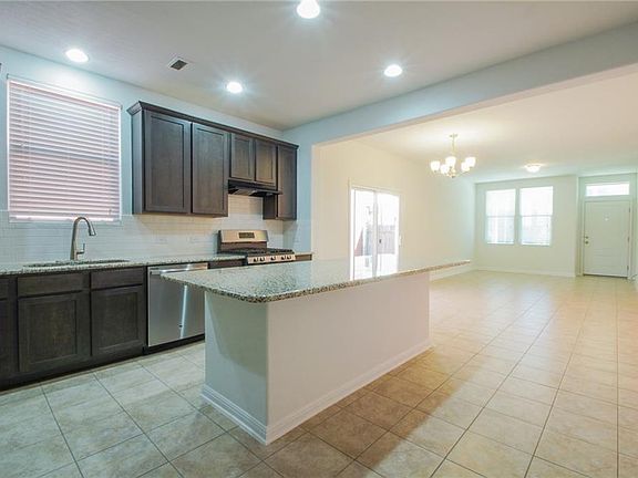 3rd image of 1545 Arbor Knot Dr