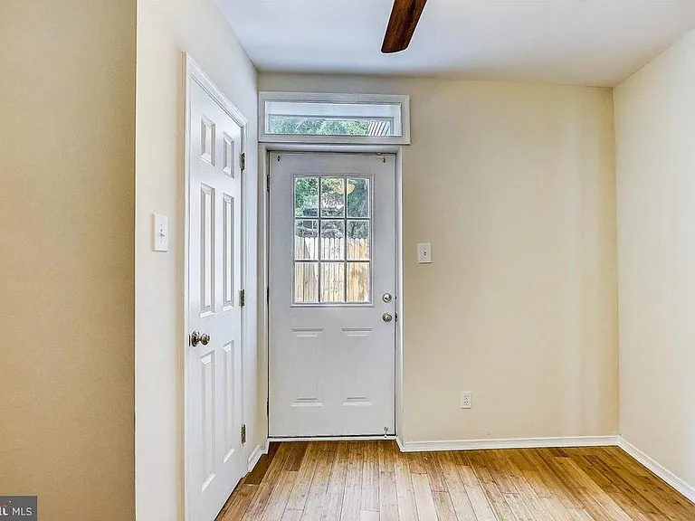 4447 Baker St — Photo 16