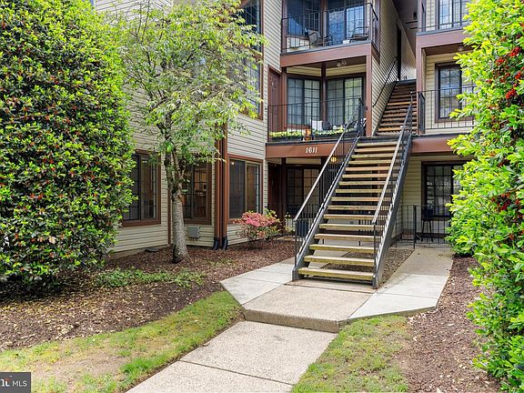 4th image of 1611 Airy Hill Ct #A-9a