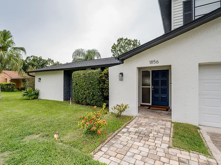 1856 Del Robles Ter — Photo 39