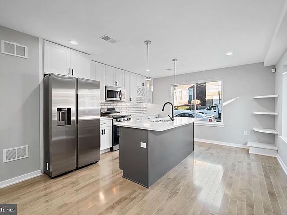 3rd image of 1412 S 22nd St #B