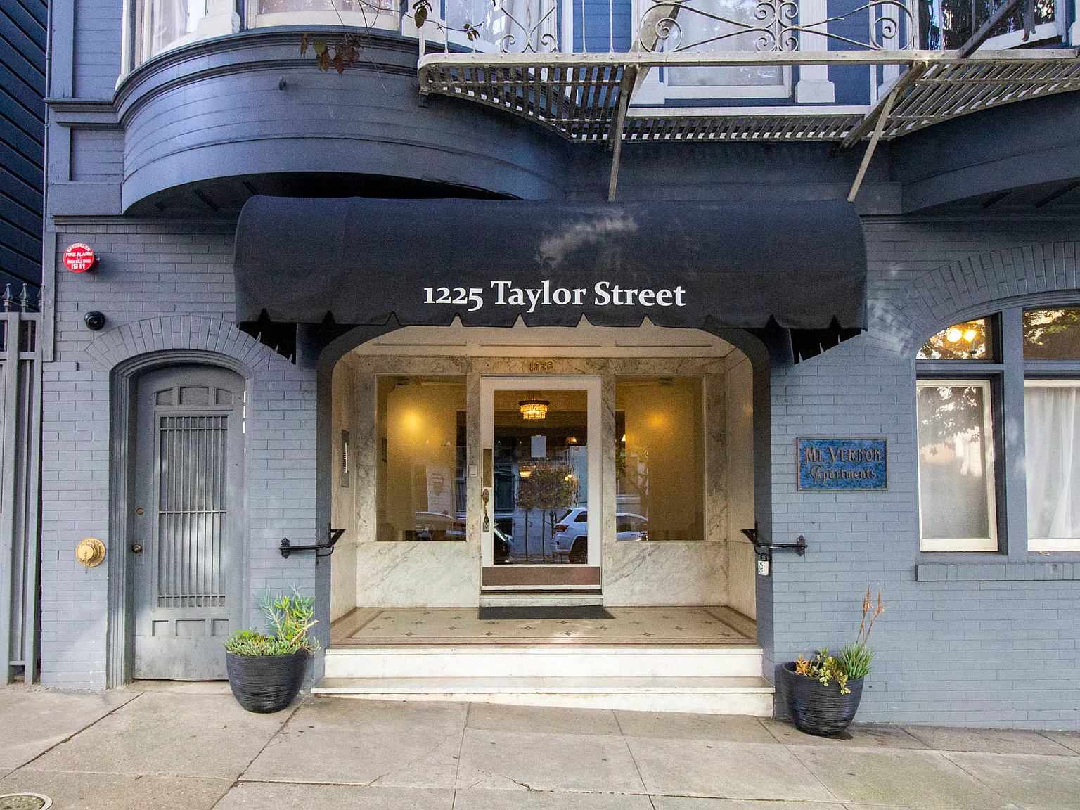 1225 Taylor — Photo 2