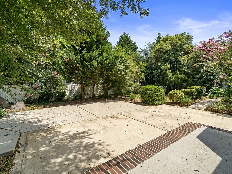 12207 Bright Angel Ct — Photo 31
