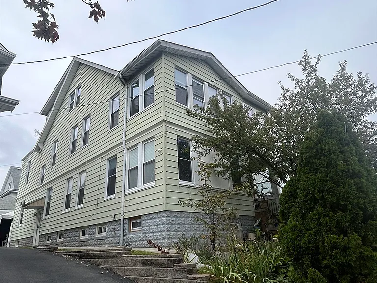 799 Kearny Ave — Photo 17