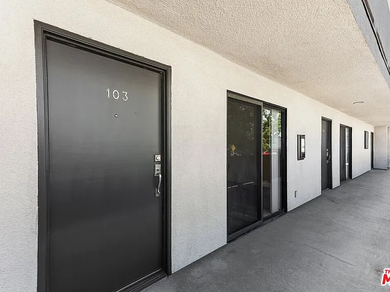 6212 Fulton Ave #103 — Photo 17