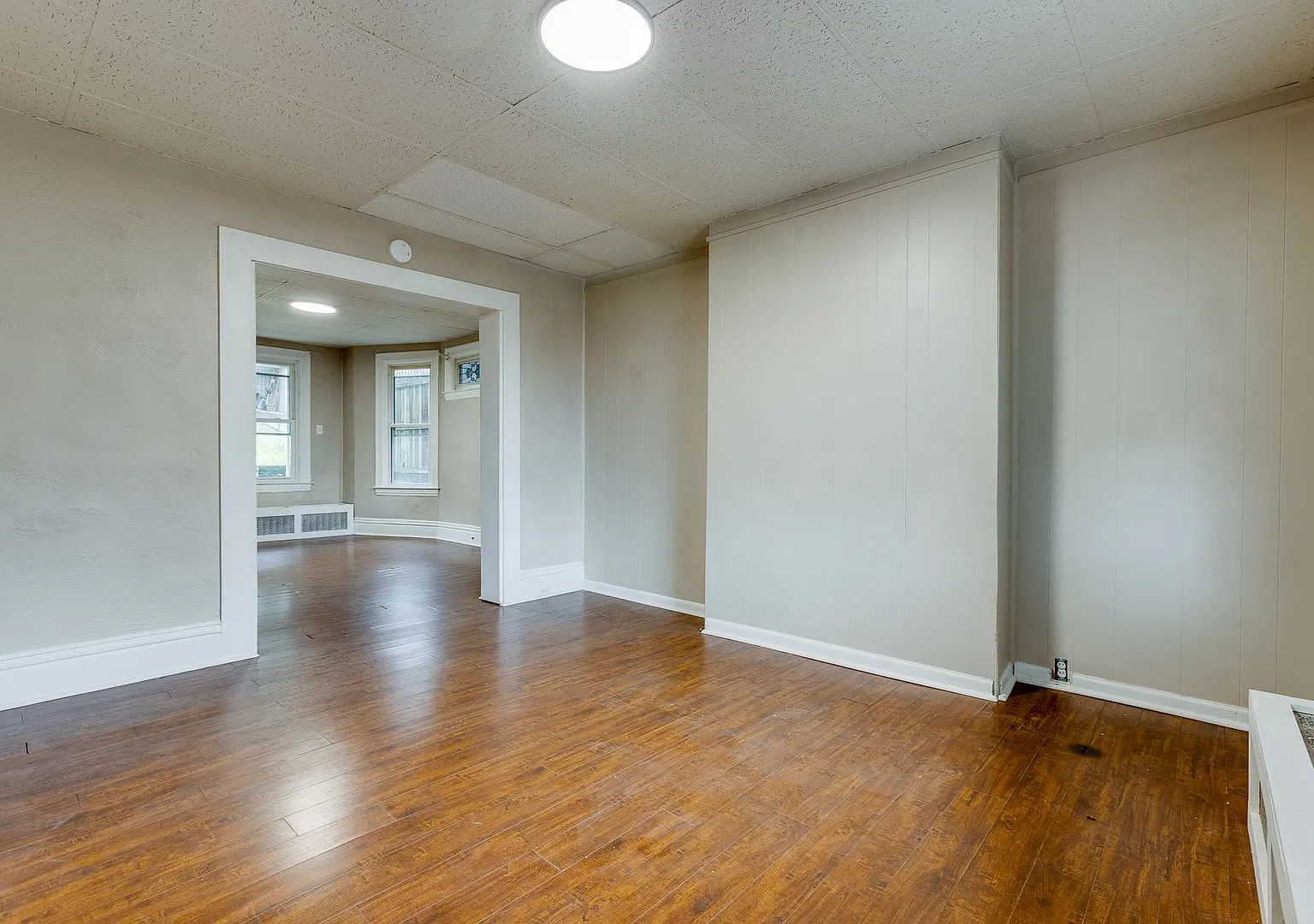Available Now - Beautiful 5 Bedroom Mt Washington Home W/ Charm Throughout! — Photo 4