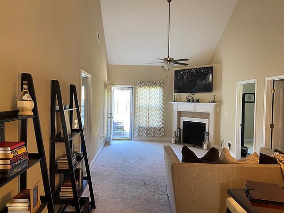 4th image of 8054 High Vista Ln