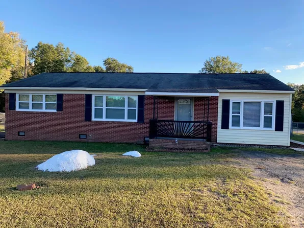 5294 Sweatt McCullough Rd, Great Falls, SC 29055