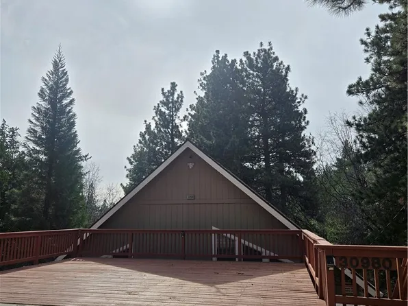 30980 Nob Hill Cir, Running Springs, CA 92382
