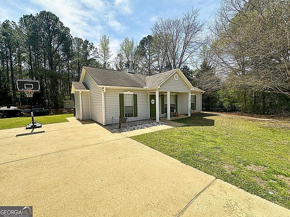 2nd image of 23 Nantucket Dr