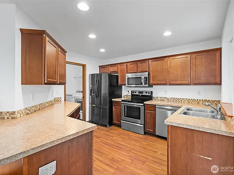 20402 11th Avenue Ct E — Photo 10