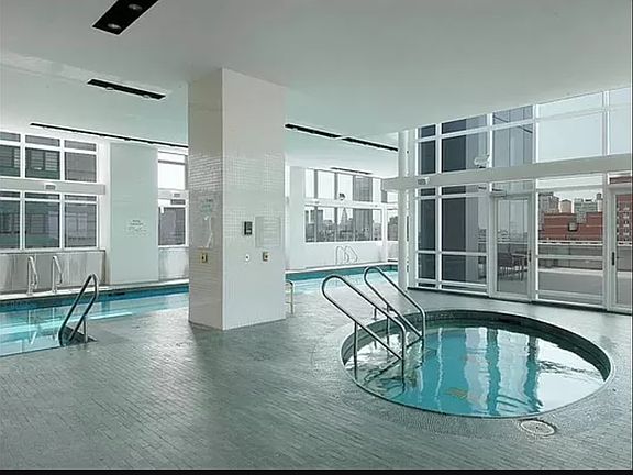4th image of 350 W 42nd St APT 5G
