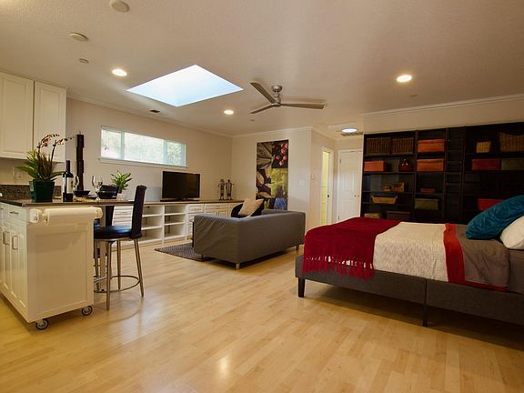 3rd image of 1360 La Bella Ave #B