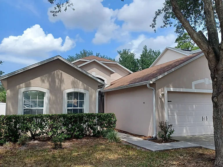34943 Meadow Reach Dr — Photo 1