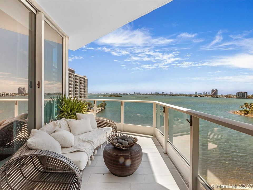 1st image of 2020 N Bayshore Dr APT 702