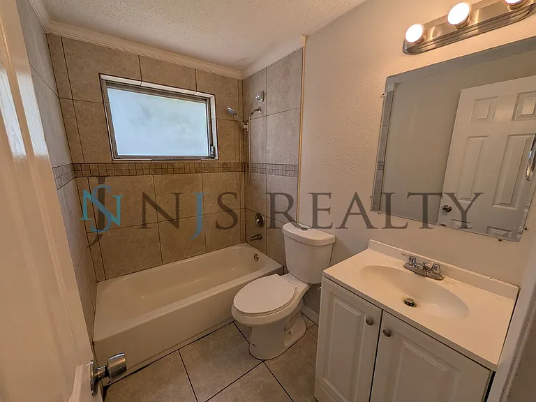 7024 Rockwood Dr — Photo 9