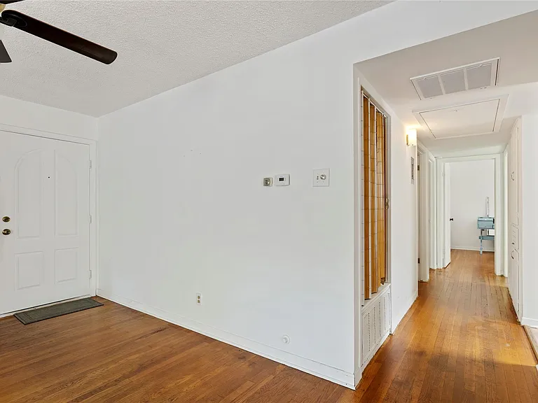 402 Philco Dr — Photo 16
