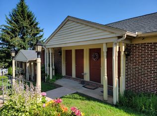 58 Westpointe Dr, Ephrata, PA 17522