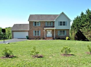 1805 Glade Rd, Blacksburg, VA 24060