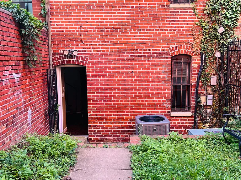 1302 Irving St NW #102 — Photo 19