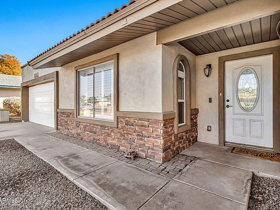 4th image of 1565 W Plana Avenue