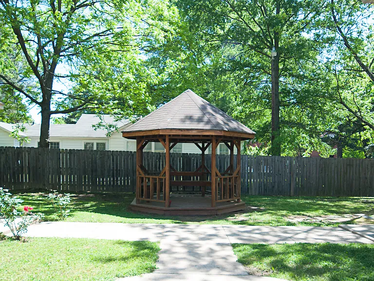 1536 Clifton St #3 — Photo 9