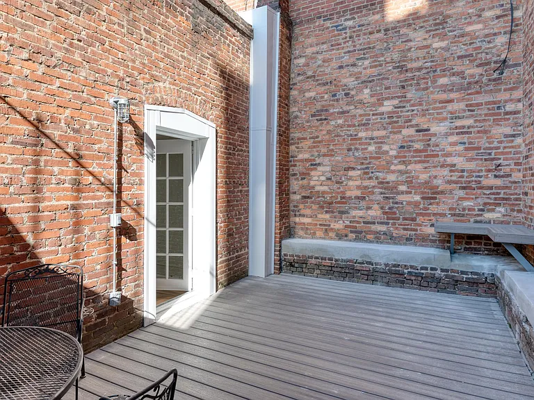 140 N Jackson St #2 — Photo 12