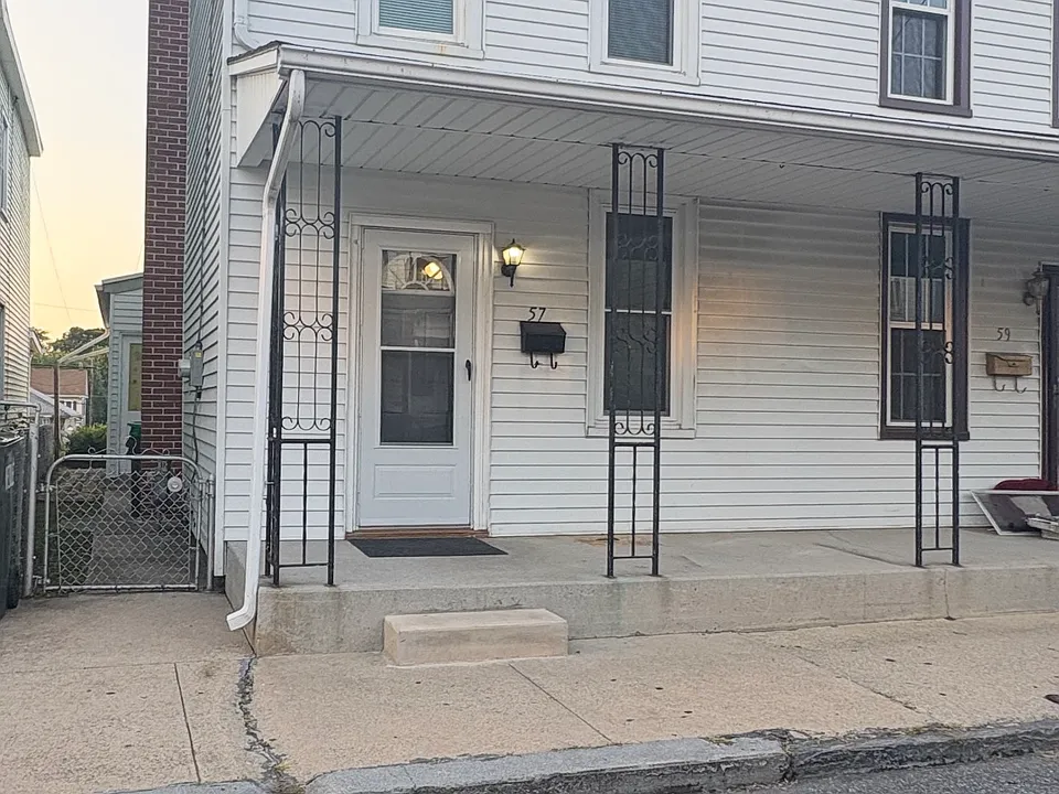 57 Moravian St