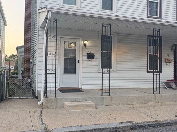 57 Moravian St