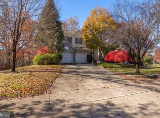 4 Regency Dr, Voorhees, NJ 08043