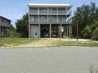 23 Sunrise Ln, Panacea, FL 32346