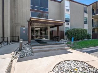 2231 S Vaughn Way UNIT 117B, Aurora, CO 80014