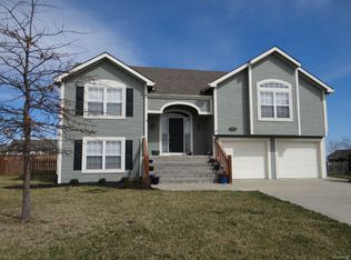 2310 Shenandoah Dr, Leavenworth, KS 66048