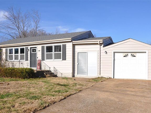 3rd image of 4519 Valley View Dr