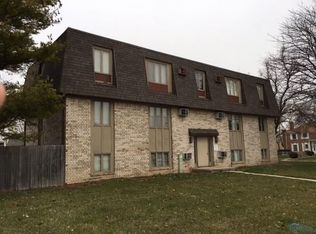 5359 Cresthaven Ln, Toledo, OH 43614