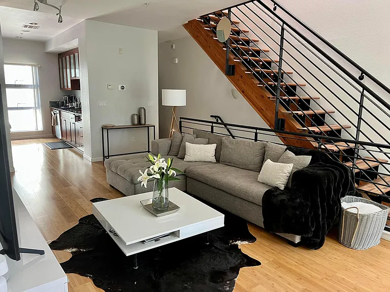 33 Glashaus Loop — Photo 1