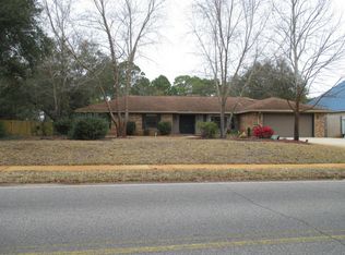 71 Country Club Dr E, Destin, FL 32541