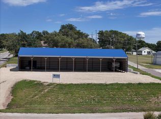 304 E 16th St, Concordia, KS 66901