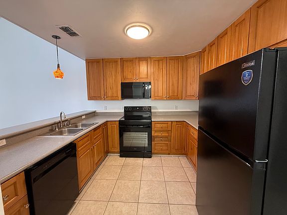 4th image of 3089 Sawtooth Dr #1