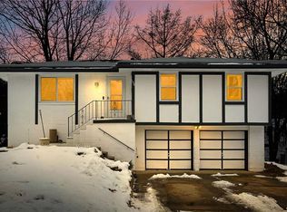 108 SE Keystone Cir, Blue Springs, MO 64014