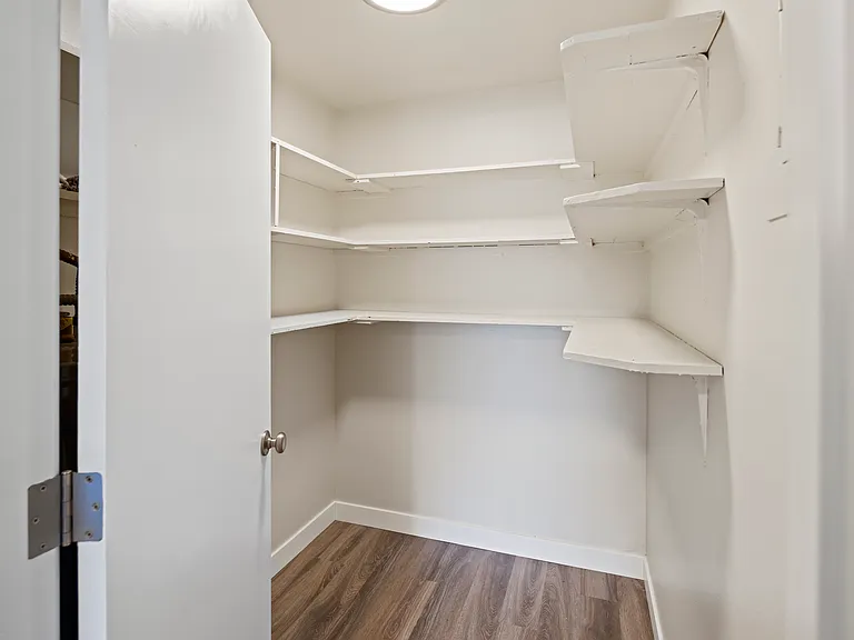 Cypress Lane Apartments — Photo 11