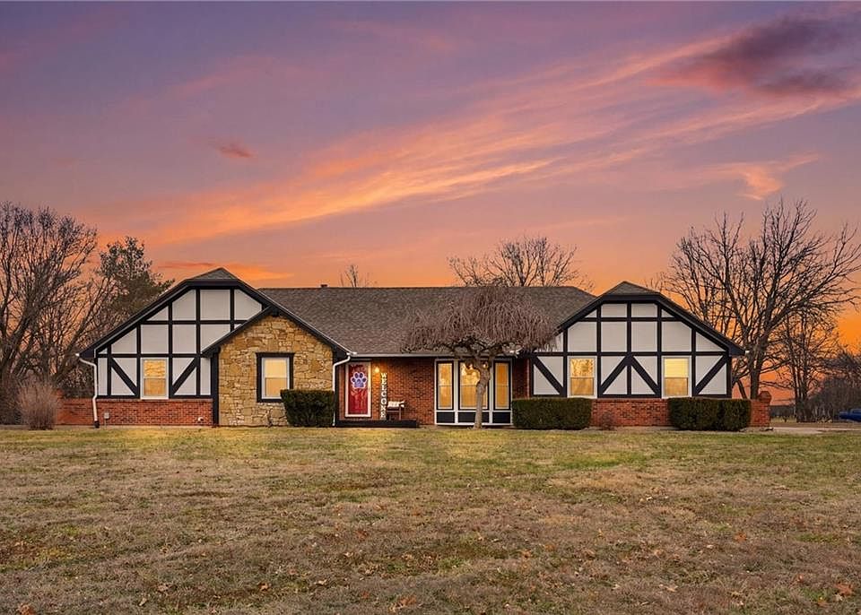 1st image of 2082 Mulberry Ln