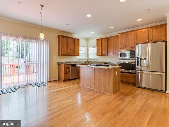 3rd image of 16514 Kramer Estate Dr