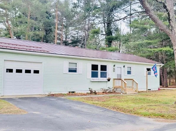 1160 Bluff Road, Newport City, VT 05855