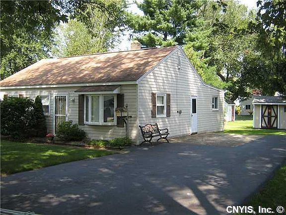 2nd image of 29 Waterbury Dr