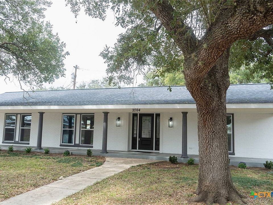 1st image of 2704 E Loma Vista Ave